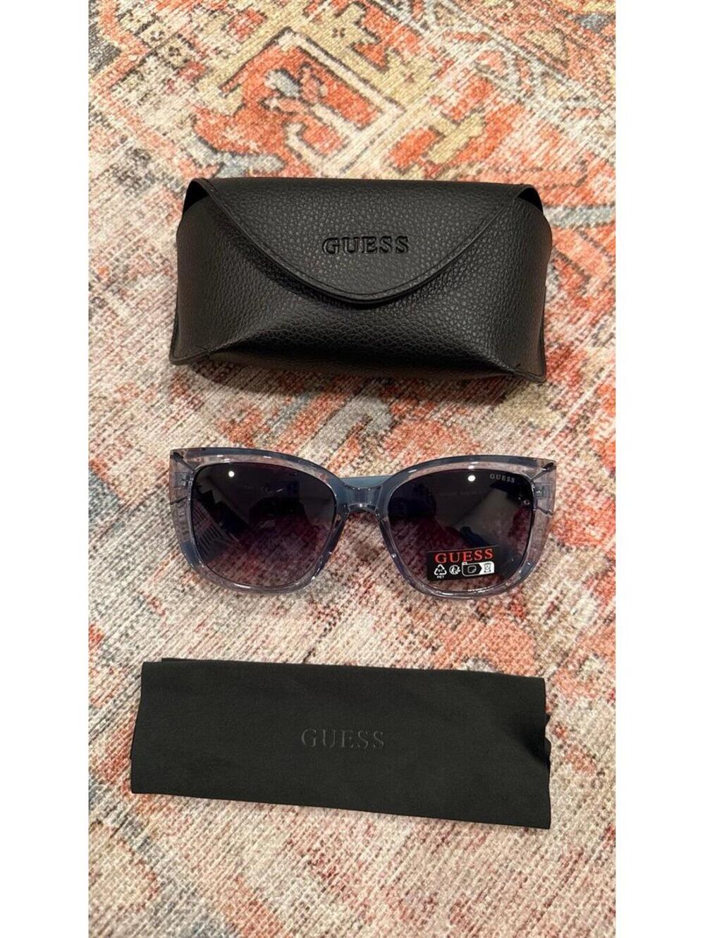 NEW Guess Cat Eye Sunglasses